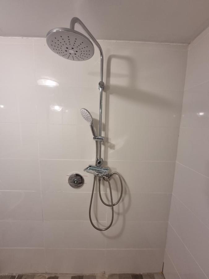 הברון Baron Daire Rişon LeTsiyon Dış mekan fotoğraf